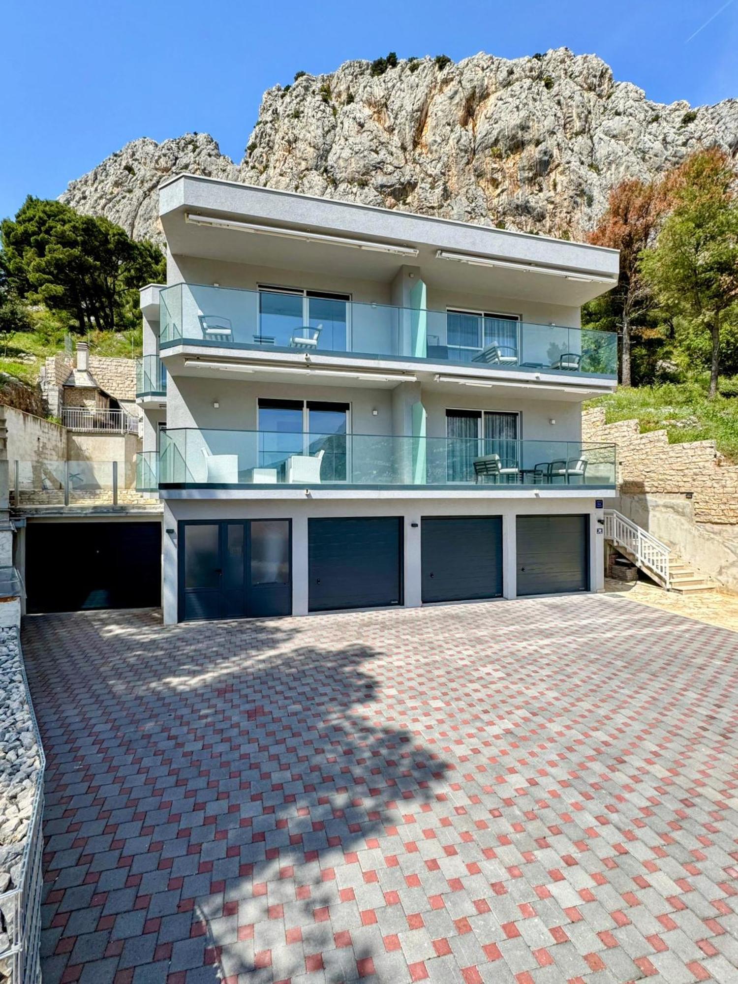 Apartments Elin Omiš Екстериор снимка